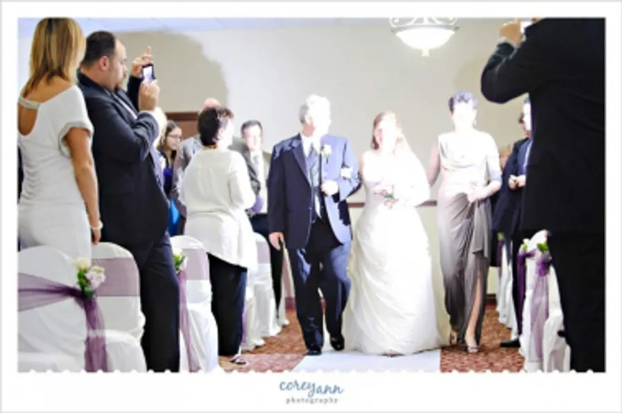 unplugged-wedding2pp_w897_h596