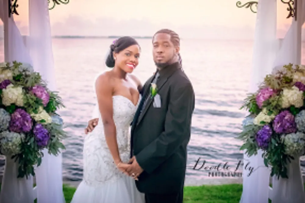 Couple_Wedding_Marina_Purple_Water_Doodle Fly_Photography