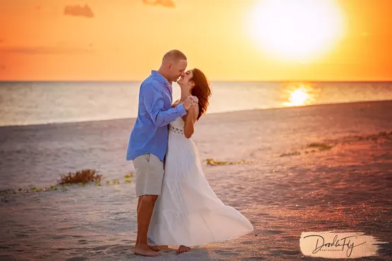 Couple at Bowmans Beach, Sanibel