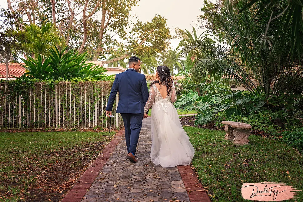 Shangri-la Springs, Shang ri la SPrings, Shangrila Springs, Wedding Phtoographer, WEdding Photos, Doodle FLy Photography, Davids Bridal Fort Myers, Artichoke and company, Weddings, SWFL Wedding, 